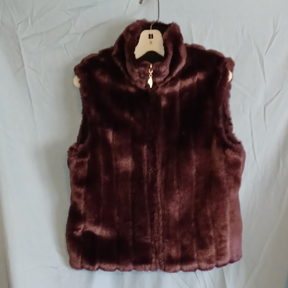 Womens S Reversible Vest